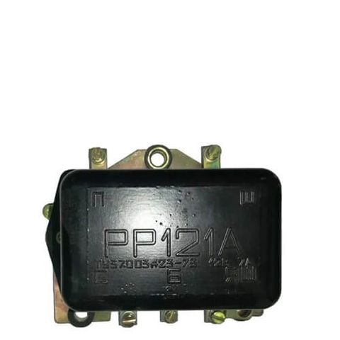 реле регулятор РР121